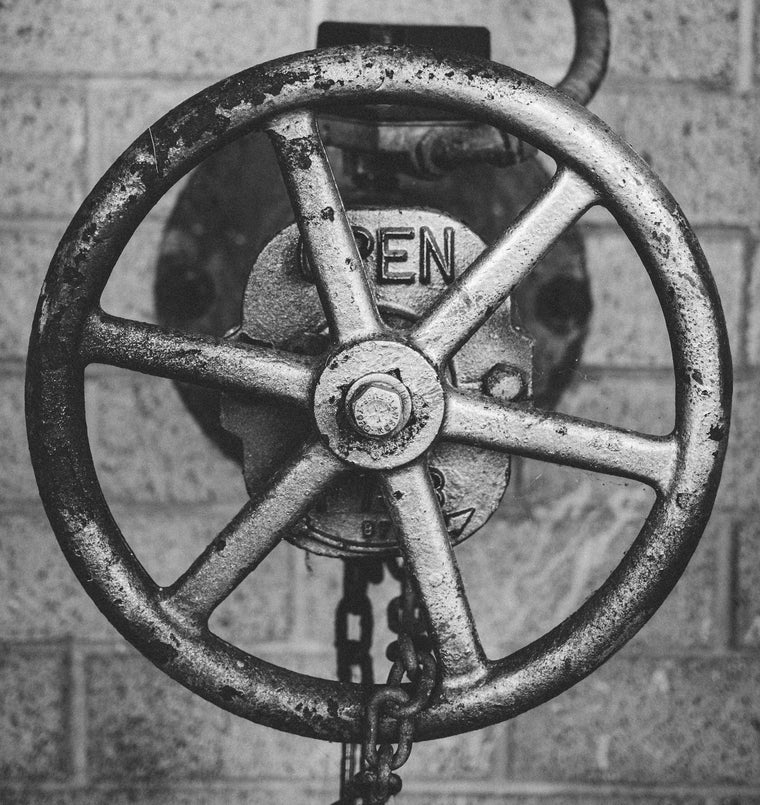 Understanding Valve Actuators: Manual, Electric, Pneumatic and Hydraulic