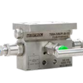 Tek-Trol Tek-Manifold 7500A-3VM-PF-8N-SS, 3-Way Block and Equalize Manifold Valve, Flange x 1/2