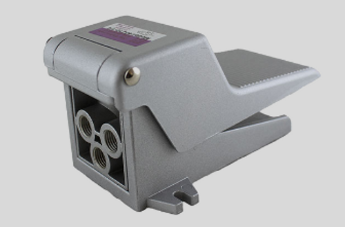 stc-4f210-series-foot-operated-air-valve.png